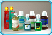 圖中所見是幾瓶不同品牌或不同作用的漱口水。
